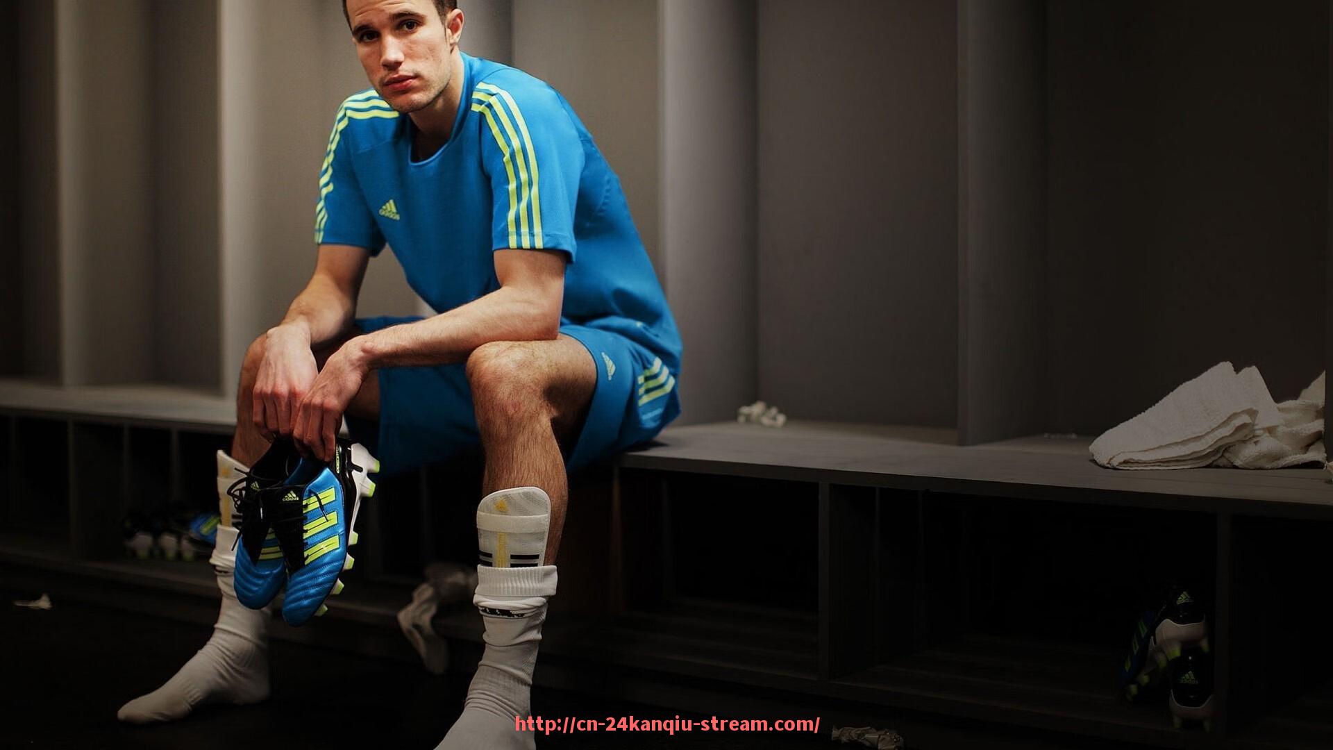 24看球直播网-中超联赛视频裁判：中超联赛的VAR技术与视频裁判的应用